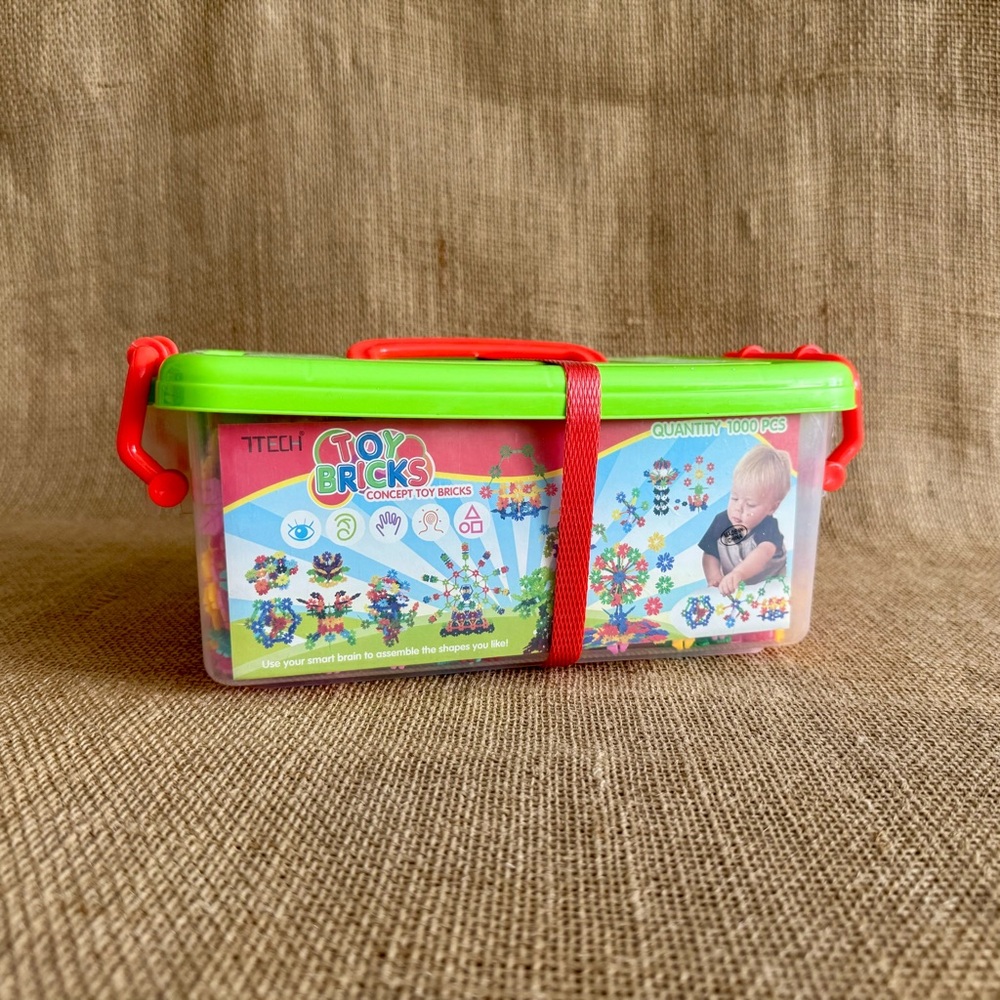 NWT Connecting Snowflakes Shape Flower Set Multicolor by TOY BRICKS